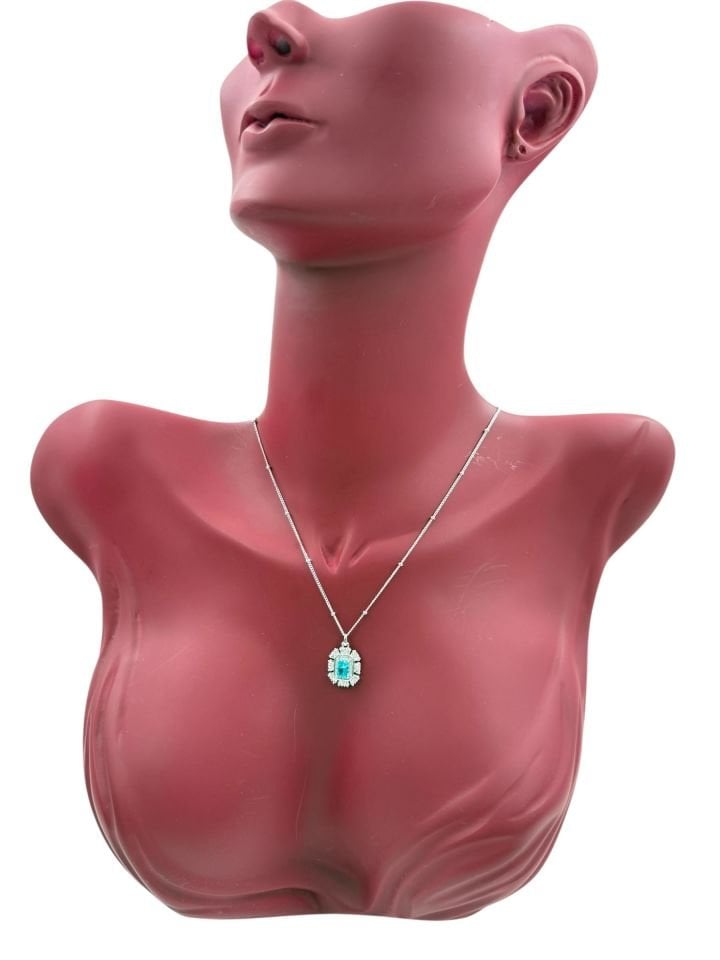 Aquamarin Taşlı kolye ice cut