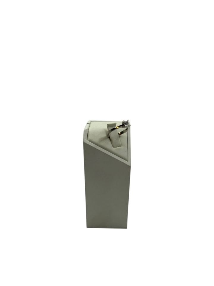 0.50ct Tektaş Badem tırnak yüzük