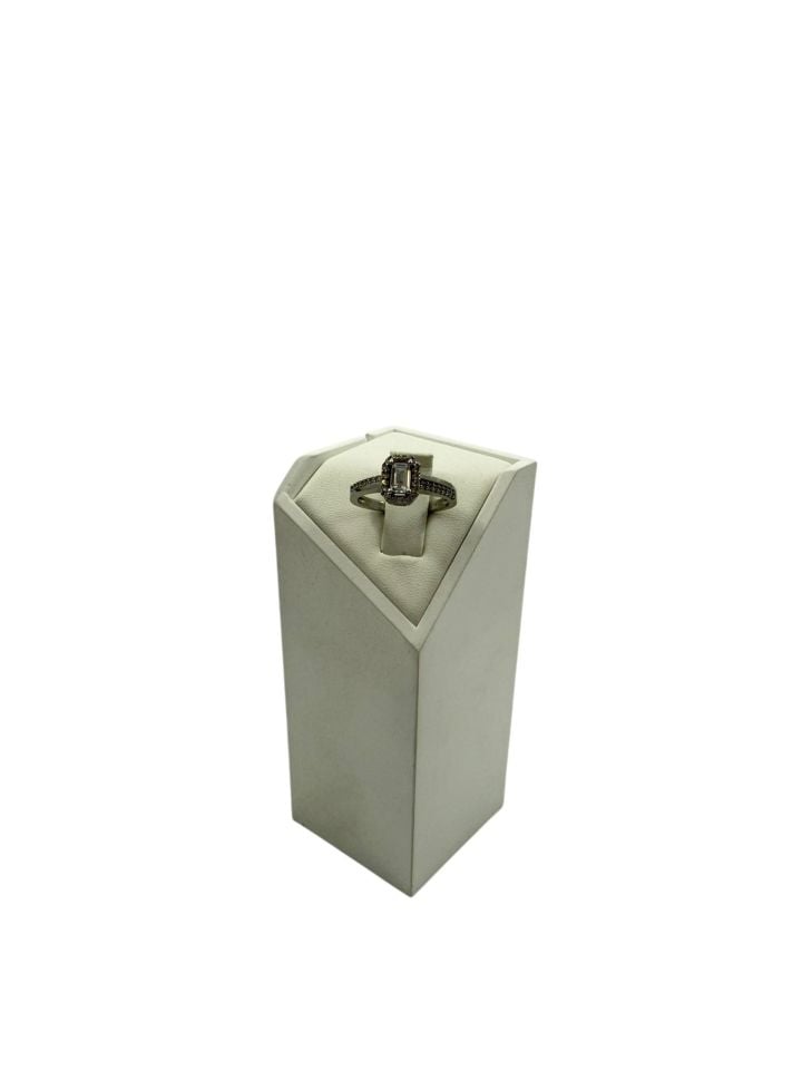 0.50ct Baget kesim Mozanit pırlanta yüzük