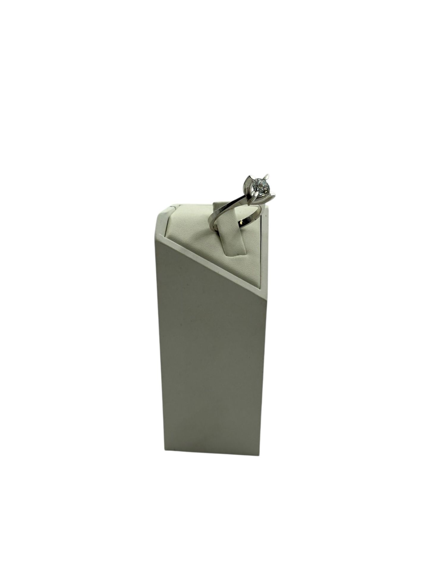 0.82ct Tektaş pırlanta yüzük