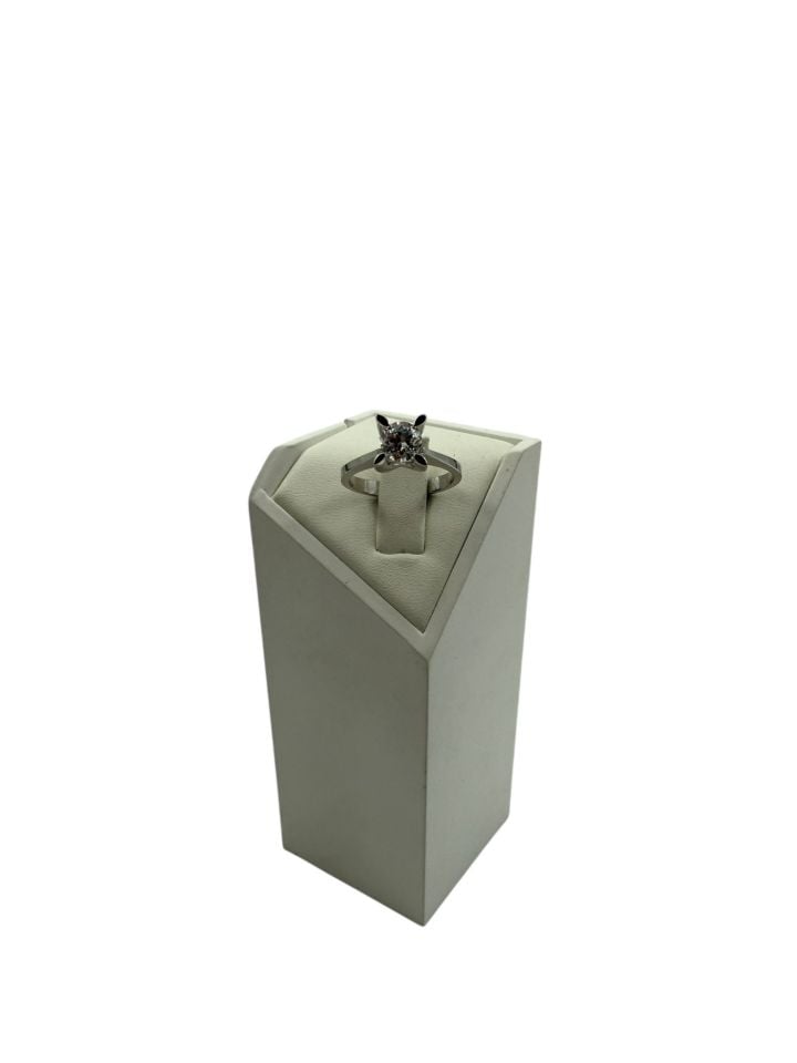0.82ct Tektaş pırlanta yüzük
